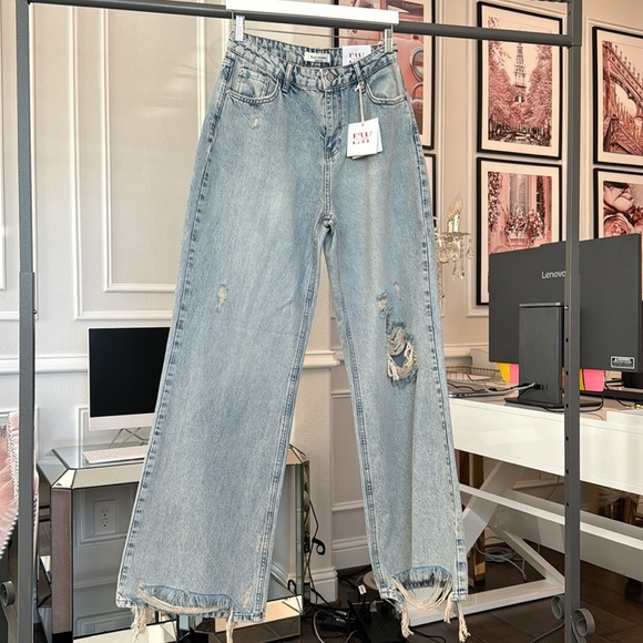 NWT ELLA WOMEN JEANS HIGH RISE WIDE LEG JEANS SIZE 8 (40) - Picture 4 of 17